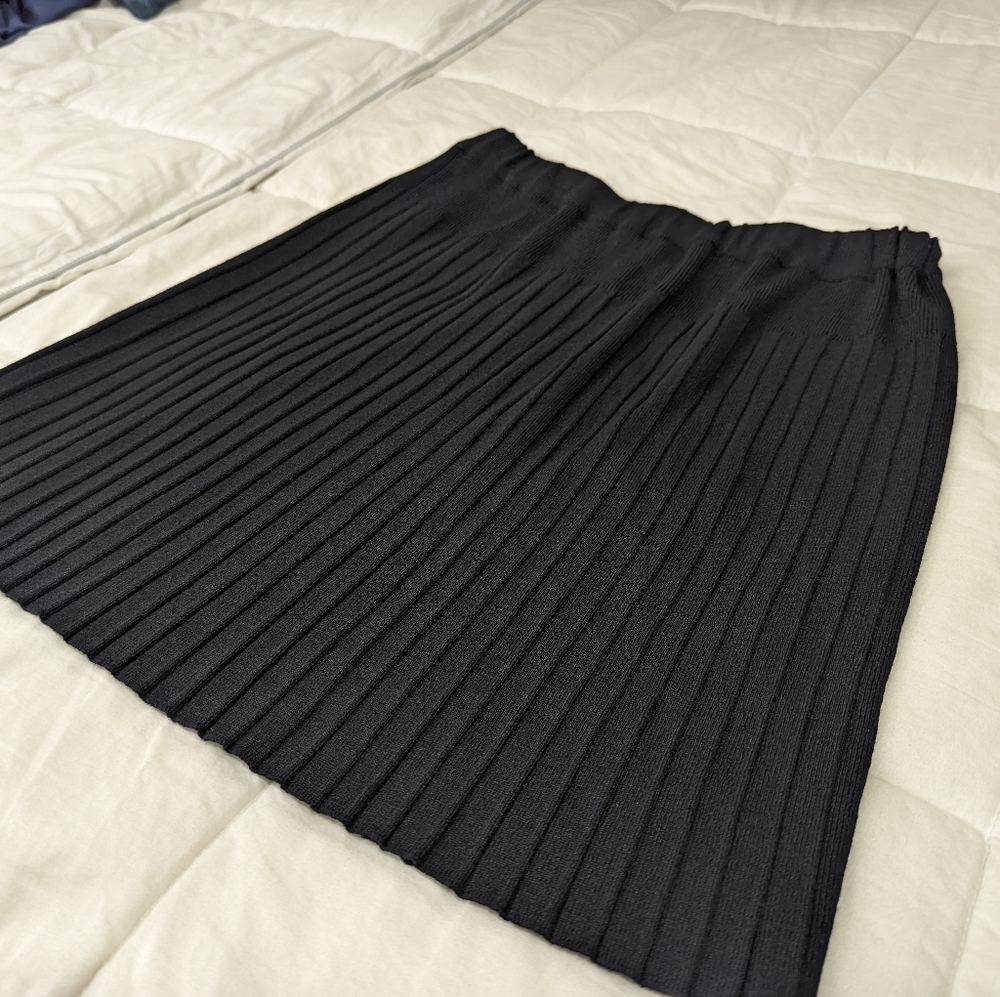 St. John Basics Black Mini Skirt